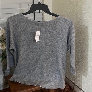 J. Jill NWT Heather Gray Waffle Print Knit Top w 3/4 sleeves. Size Small/Petite.